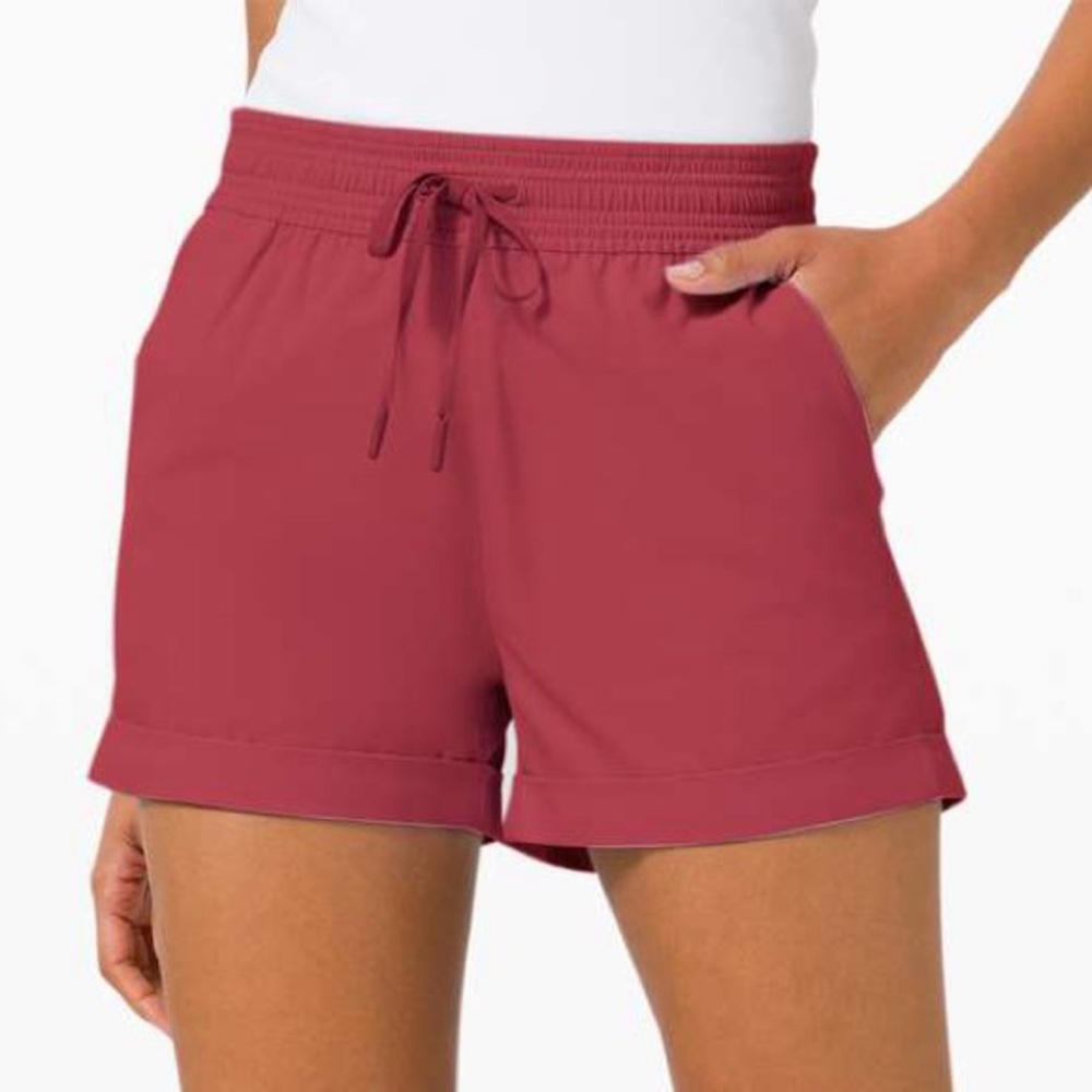 Lululemon Spring Break Away Short - Picture 4 of 4